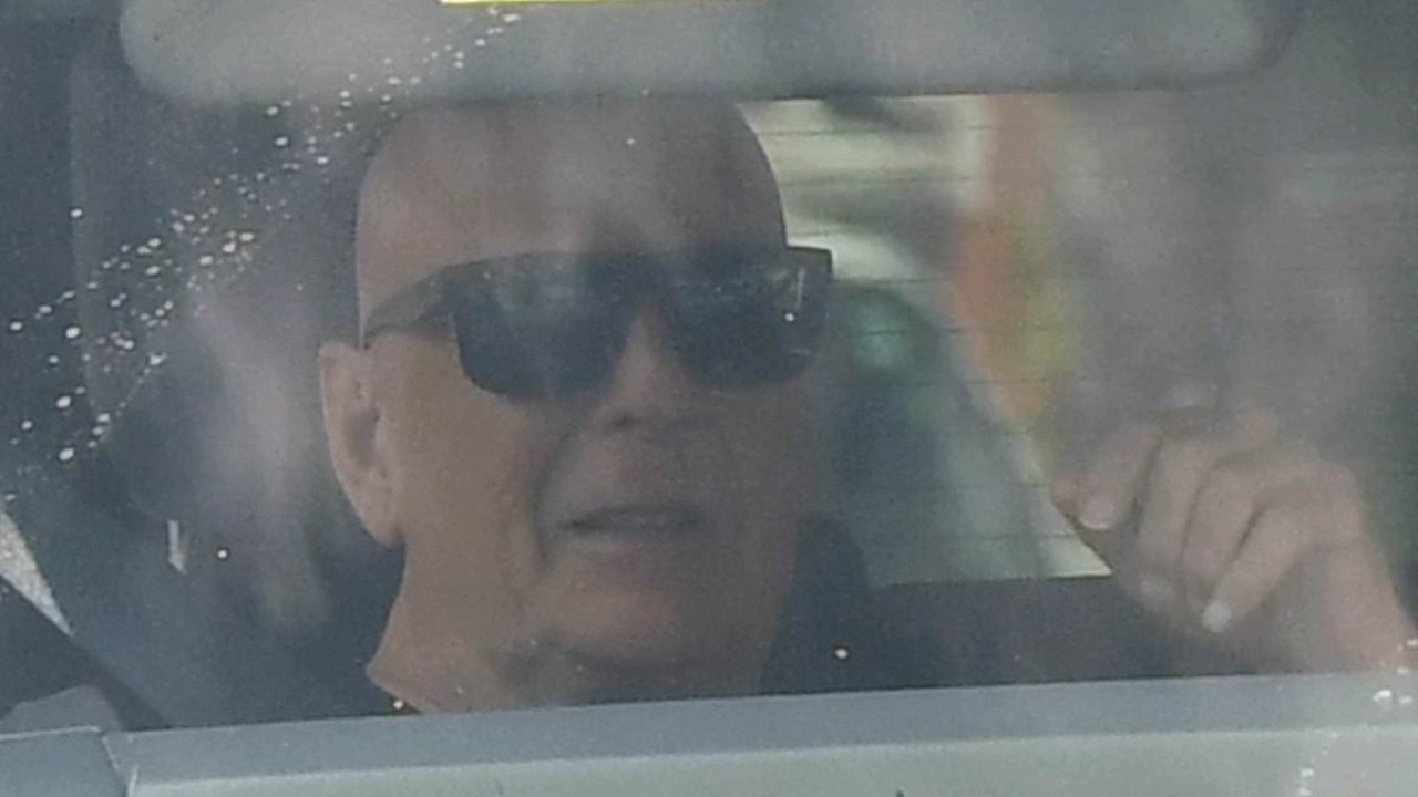 Bruce Willis pictured enjoying ride through LA - ABDPost.com Amerika ...