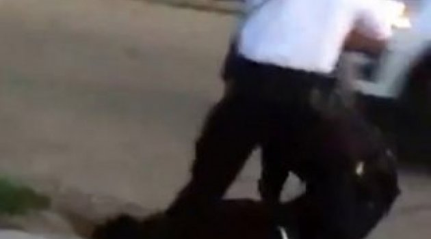 ABD'de Siyahiye Polis Şiddeti Kamerada
