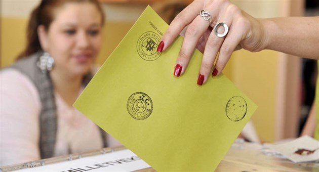 Almanya'da Oy Kullanma Tarihi Belli Oldu