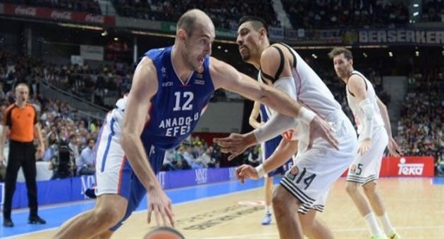 Anadolu Efes Maçında Kriz