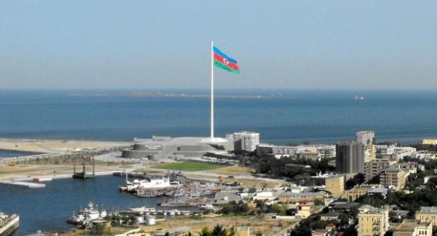 Azerbaycan parmak ısırtıyor