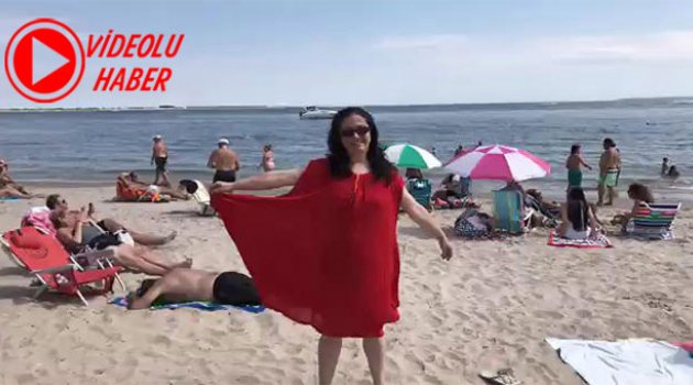 Fenomen Esra Brooklyn Plajında