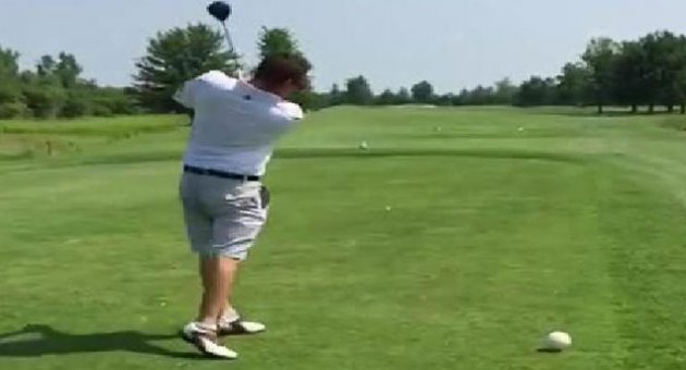 Golfçüden ölüm vuruşu!