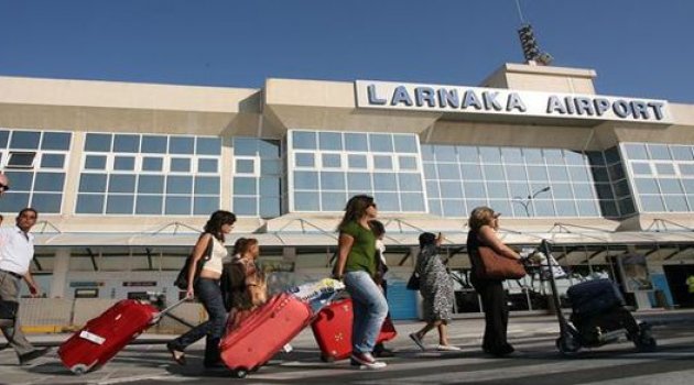Larnaka Havalimanı'ndan Terör Alarmı!