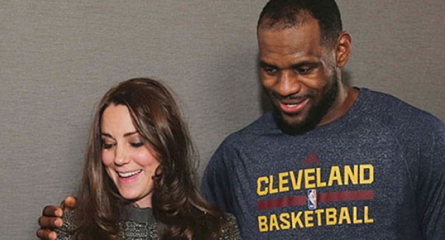 LeBron James, protokolü ihlal ederek Düşes'e sarıldı!