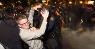 Amerikan polisinden eylemcilere köpük mermisi