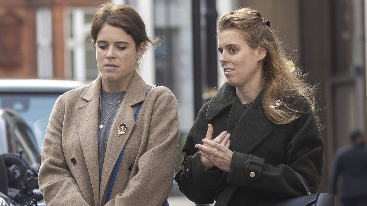 Beatrice and Eugenie in 'secret deal'. The twist no one saw coming