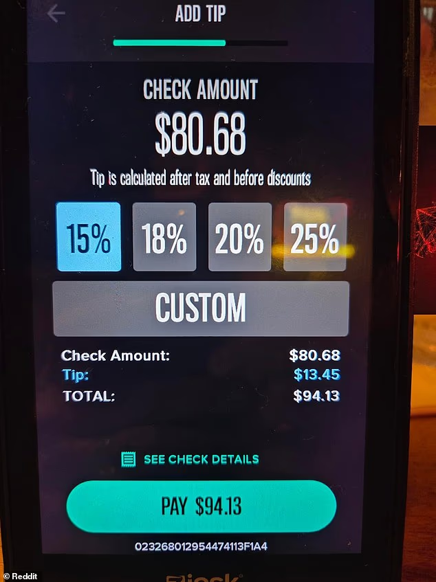 Restoranda Yemek Yerken Dikkat: Bilmeden 'Gizli Bahşiş' Ödeyebilirsiniz