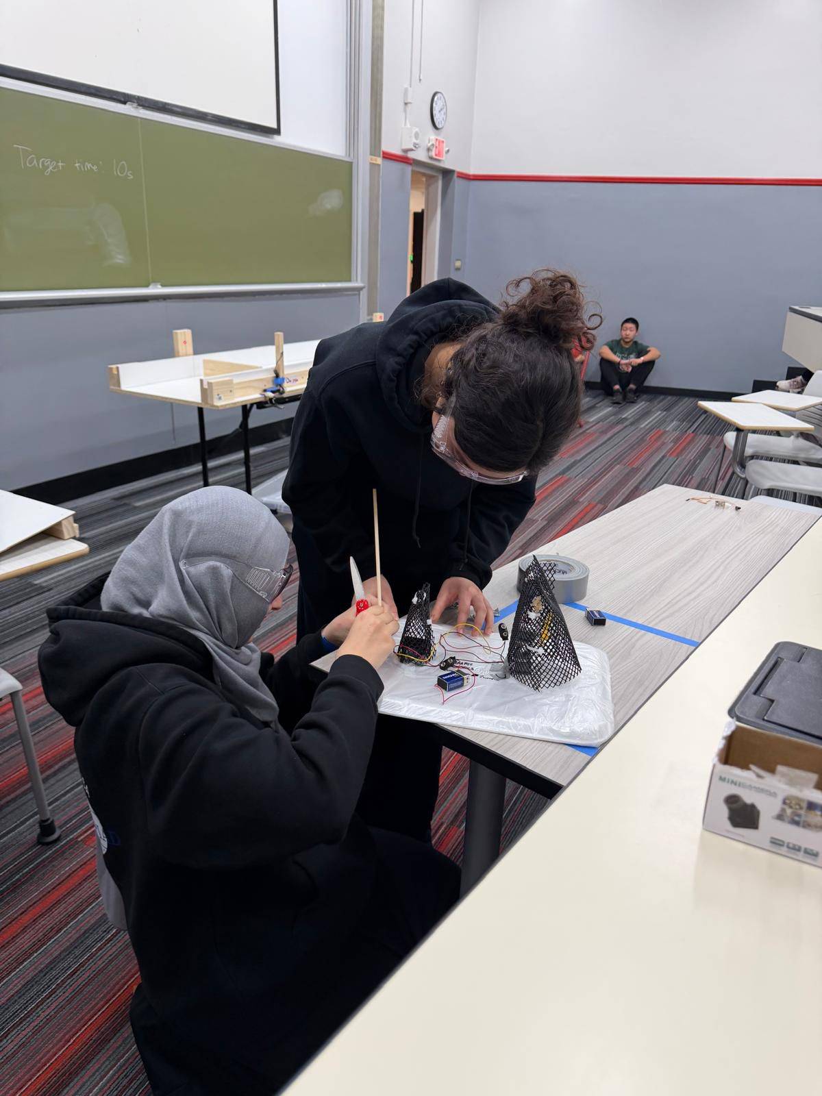 Maarif Okulu öğrencileri Science Olympiad heyecanı yaşadı
