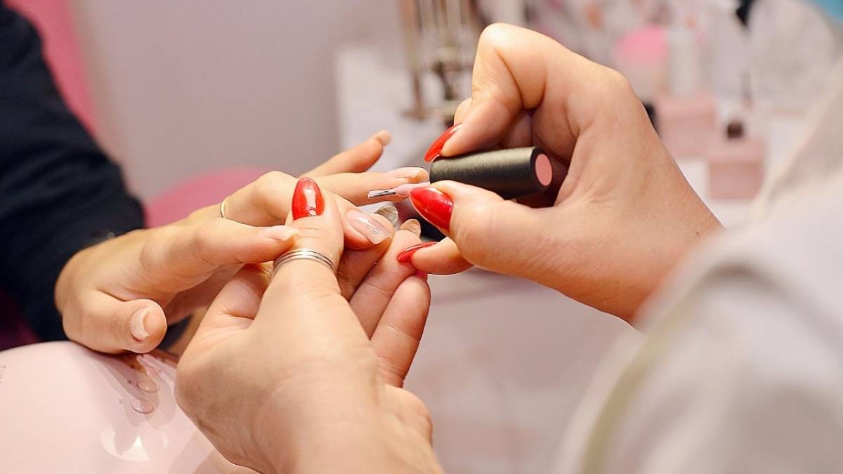 CES 2026’da Tanıtıldı: Bu tırnaklar rengini 5 saniyede değiştiriyor