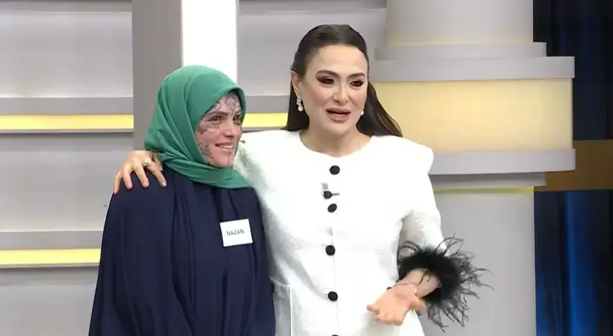 Türk kadın yüzündeki dövmelerle dünyada gündem oldu