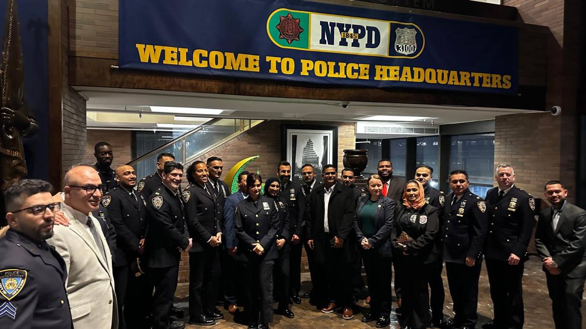 NYPD’de “hilal yakma töreni” düzenlendi