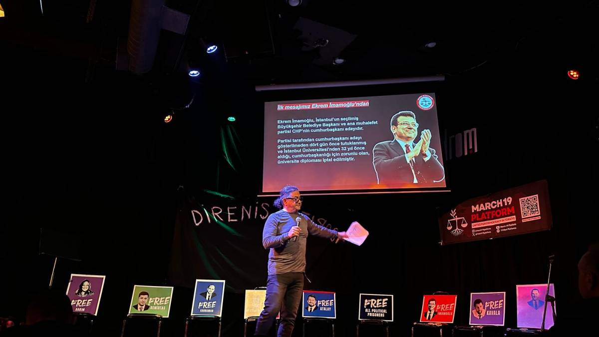 New York’ta ‘Yalnız Değilsiniz’ protestosu