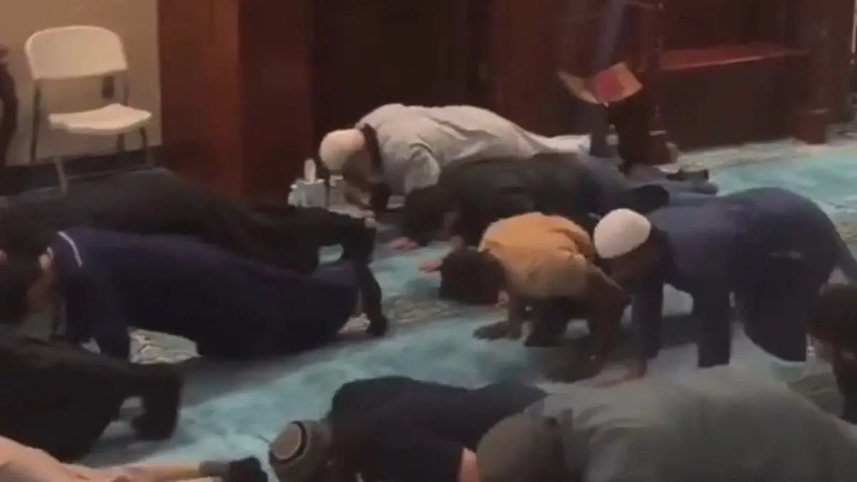 Maryland’de Türk imamdan teravih sonrası şınav