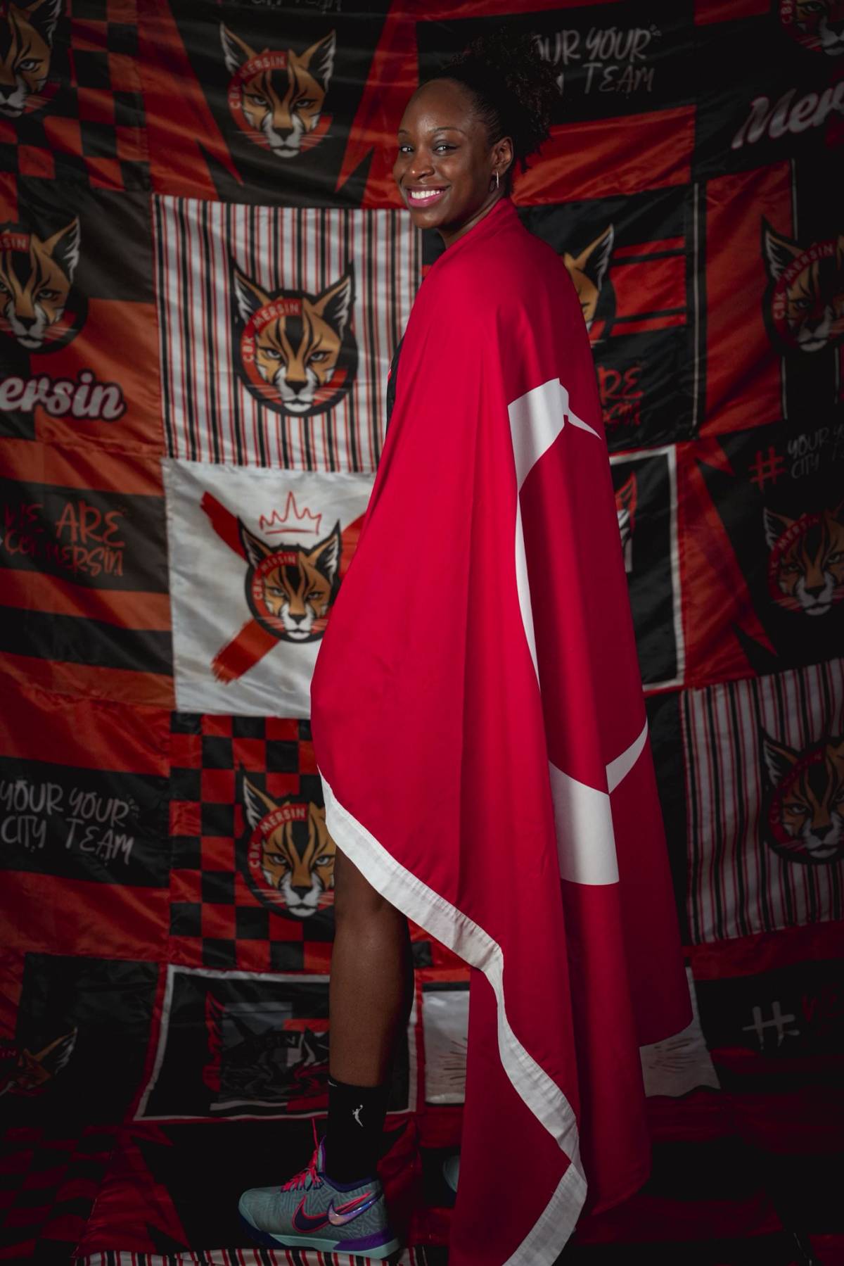 ABD’li basketbolcu Türk vatandaşı oldu