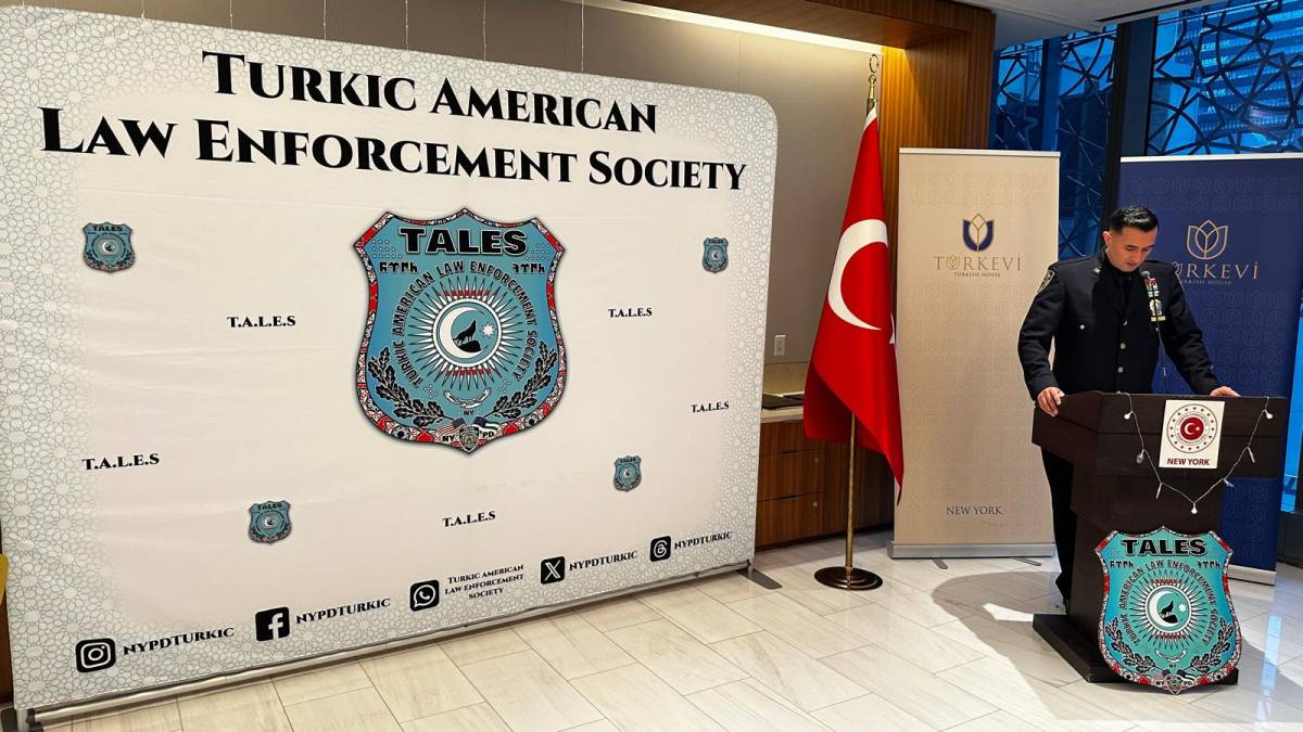 NYPD’de görev yapan Türk polisler iftar programında buluştu
