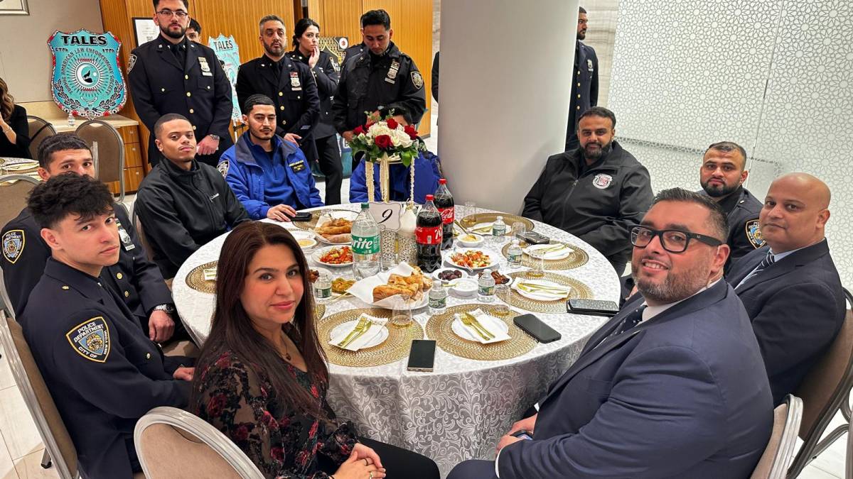 NYPD’de görev yapan Türk polisler iftar programında buluştu