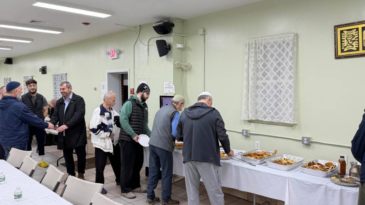 Paterson Ulu Camii’nde her gün iftar ve sahur