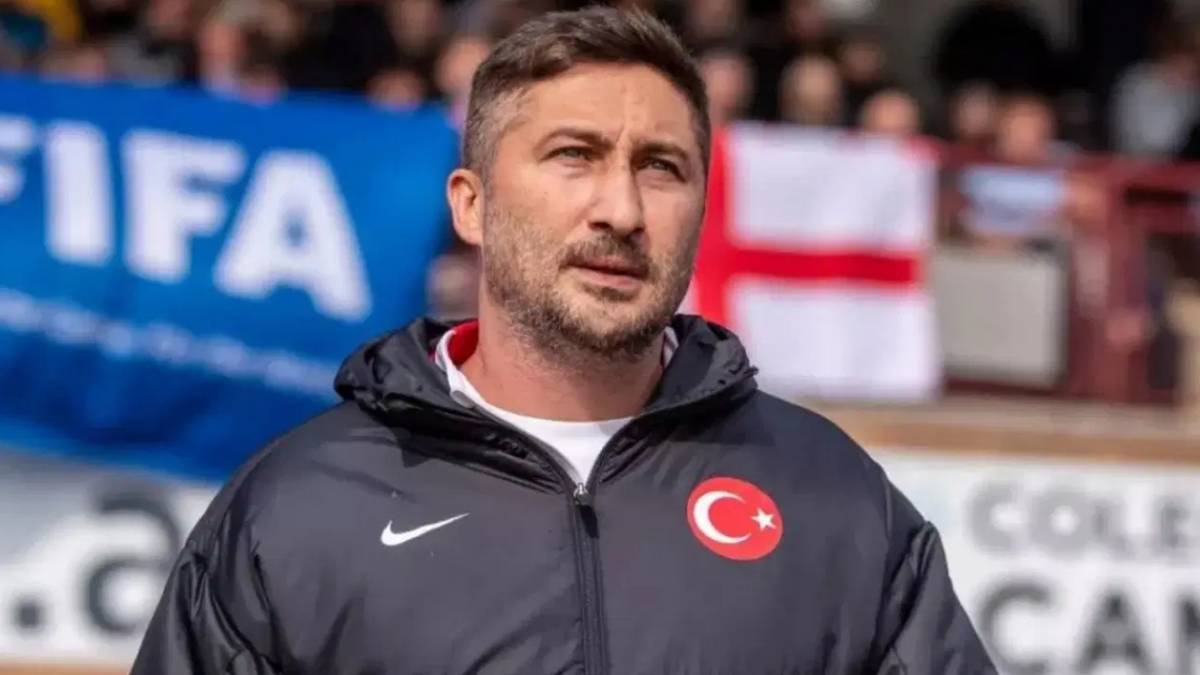 Sabri Sarıoğlu’nun eşi Yağmur Sarıoğlu kaptan pilot oldu