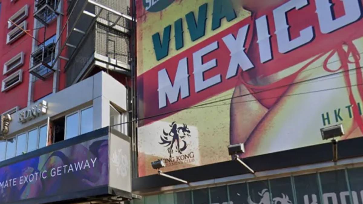 Piskopos 427 bin dolar çalıp geneleve gitti