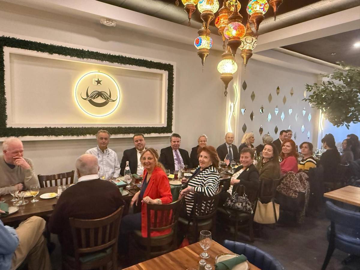 Büyükelçi Önal ve Başkonsolos Buner’den Connecticut’ta Türk toplumuna ziyaret! Vatandaşlarla buluşup talepleri dinlediler