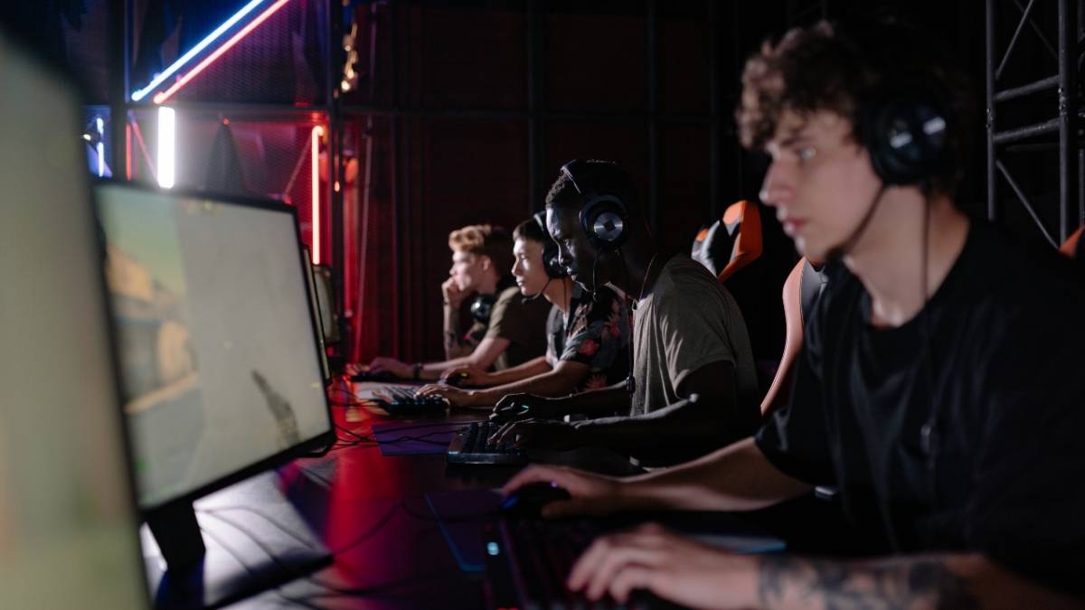 ABD’de oyun oynayanlara hava trafik kontrolörü çağrısı