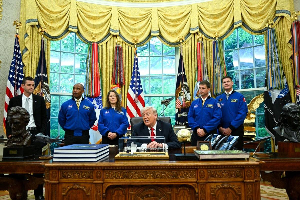 Trump’tan NASA yöneticisine “kulak” yorumu