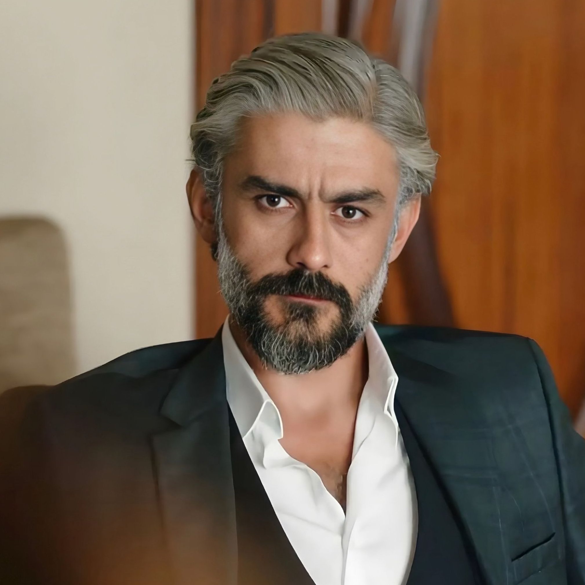 Ünlü oyuncu Kanbolat Görkem Arslan hayatını kaybetti