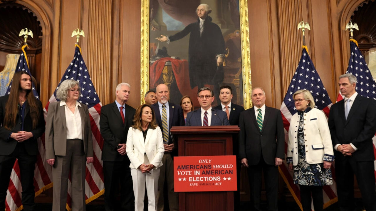 Temsilciler Meclisi, vatandaşlık belgesi ve seçmen kimliği şartı gerektiren seçim yasasını kabul etti